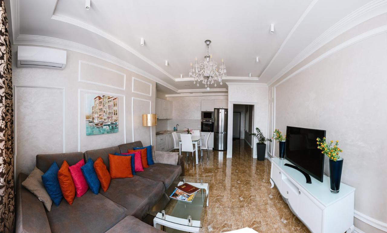 Appartamento Luxury For Business & Pleasure Royal 2 Kiev Esterno foto