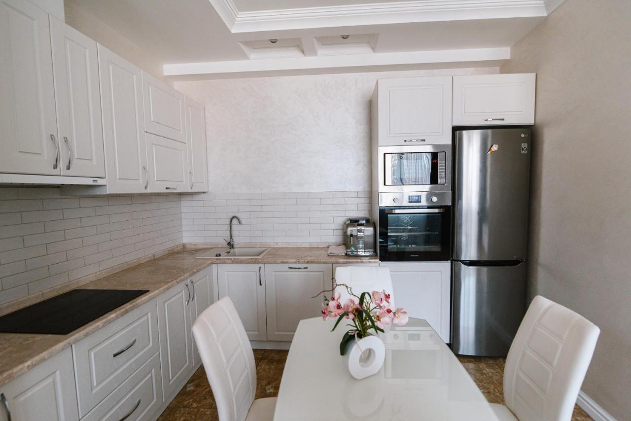 Appartamento Luxury For Business & Pleasure Royal 2 Kiev Esterno foto